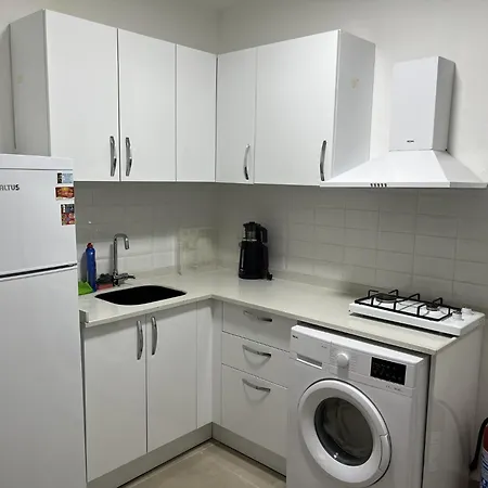 Apartment Stylish Peaceful Gem In Center