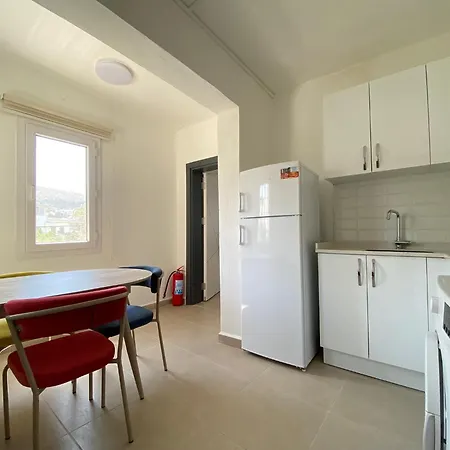 Stylish Peaceful Gem In Center