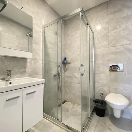Apartment Stylish Peaceful Gem In Center