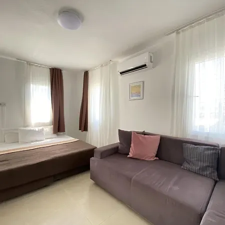 Apartment Stylish Peaceful Gem In Center Bodrum