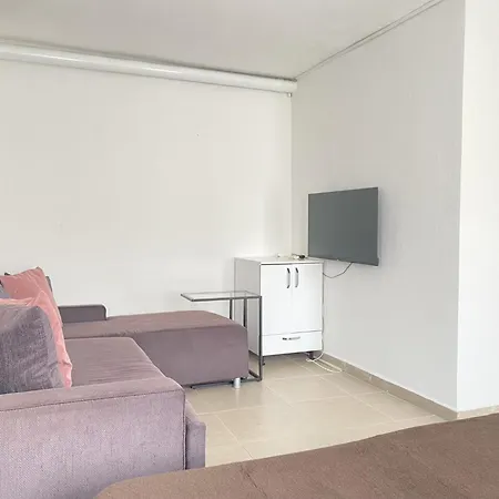 Stylish Peaceful Gem In Center Apartmán Bodrum